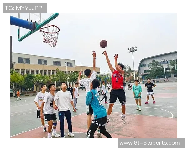 克莱坚韧不拔面对挑战身体疲惫却坚定展现职业精神