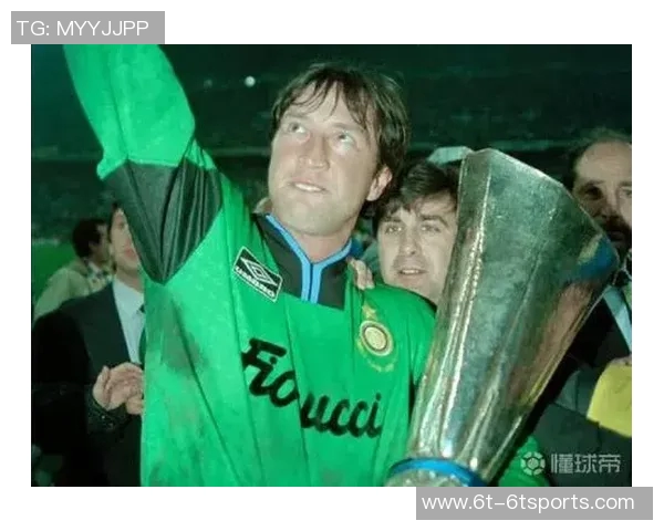 国米官方公布11月最佳球员候选名单劳塔罗迪马尔科博尼泽林斯基争夺荣誉