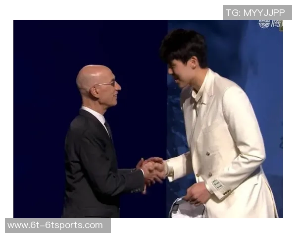 杨瀚森谈夏普和卡马拉：为兄弟们获得丰厚合同感到由衷高兴