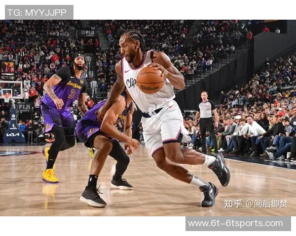 快船再次寄望于36岁哈登上赛季他身边还有鲍科比的支持 快船再次寄望于36岁哈登上赛季他身边还有鲍科比的支持