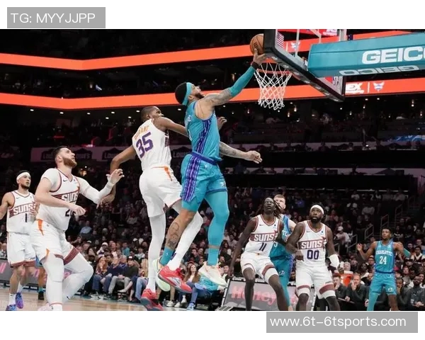 戈登状态火热半场完美表现砍下14分外加3篮板1助攻助力球队奋勇争先